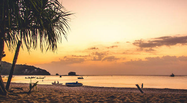Лучшие пляжи Пхукета в низкий сезон