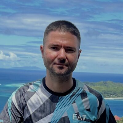 Иван Николаев