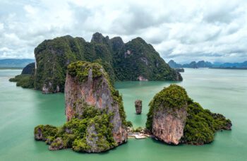 Экскурсия на остров Джеймса Бонда фото №1