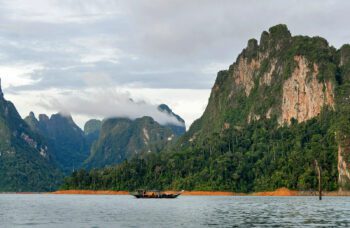Экскурсия в Као Сок и на озеро Чео Лан<br src=